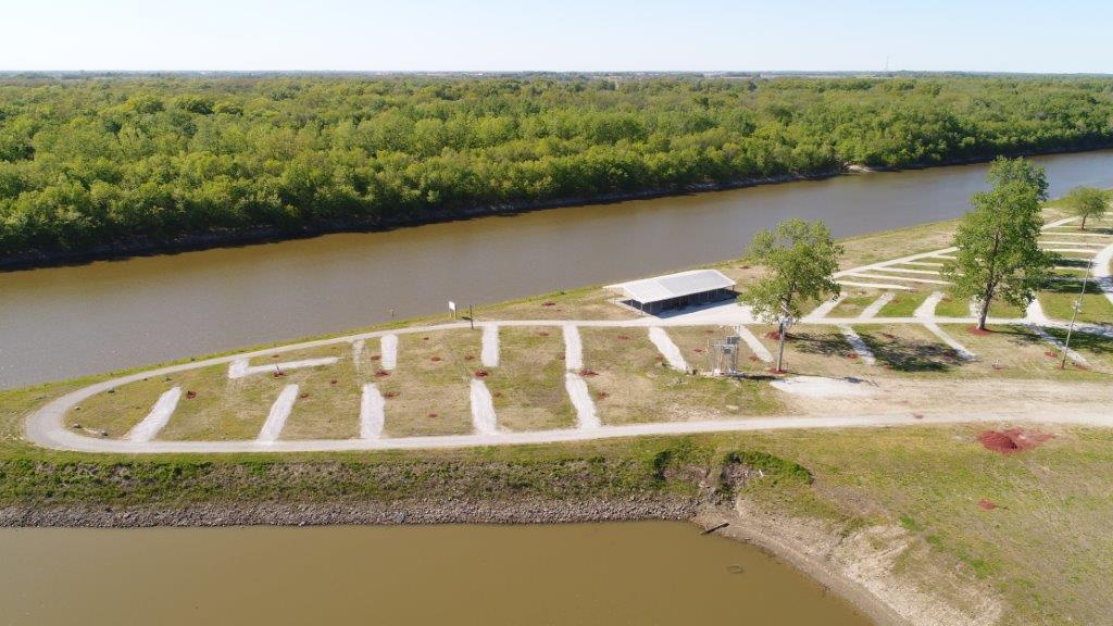 Kaskaskia River Camping & RV Park